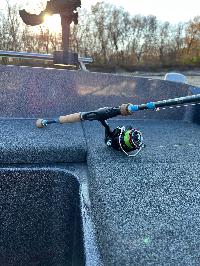 6' 10" Medium Xtra Fast Split-Grip Spinning Rod